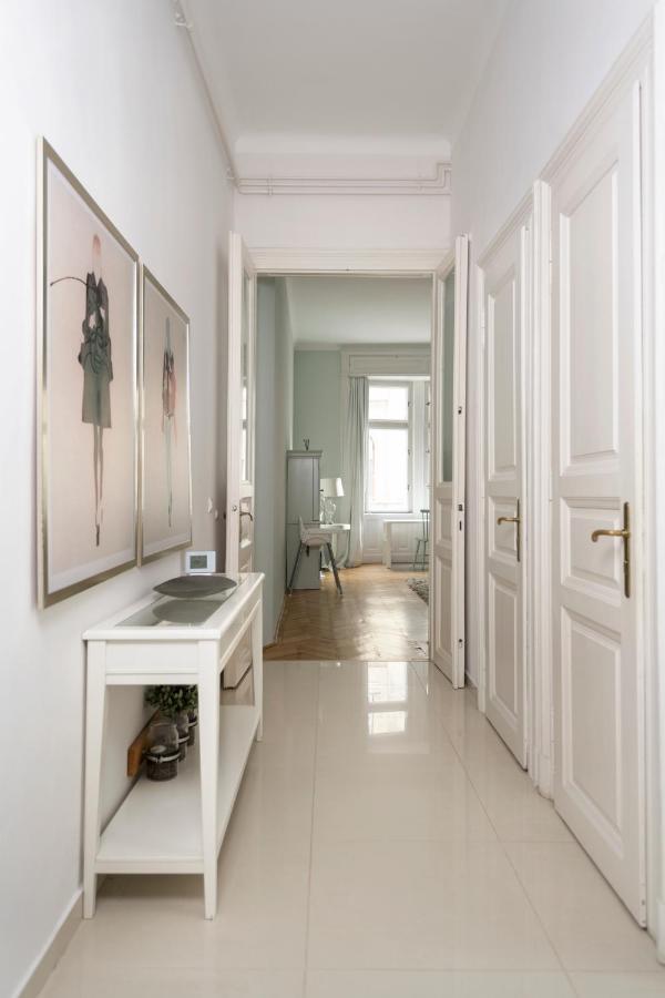 Jettsetter Luxury Apartment By Andrassy Ave & Opera Budapest Ngoại thất bức ảnh